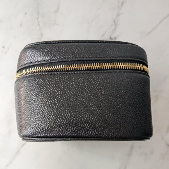 CHANEL Timeless Vanity Cosmetic Case Black Caviar Leather Gold Medium - Picture 5 of 13